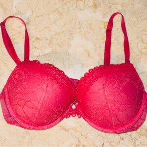Victoria's Secret Vibrant Coral Lace Bra
